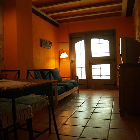 Апартаменты Casa Sole Villalba dels Arcs Номер фото